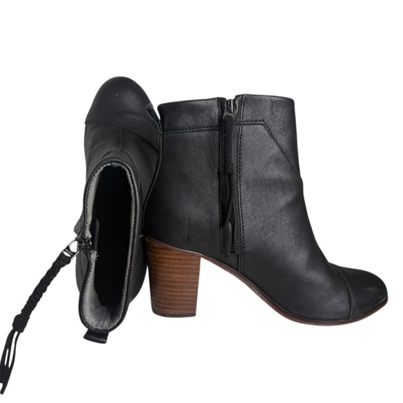 Tom’s Black Heeled Boots Size 7 - Picture 1 of 5